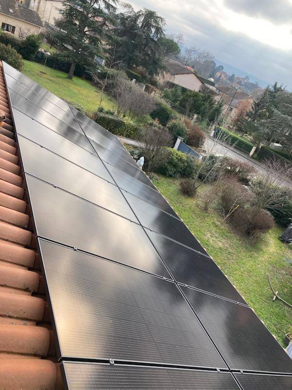 Installation de panneau solaire en autoconsommation avec batterie virtuelle Villefranche-sur-Saône 69400 Beaujolais