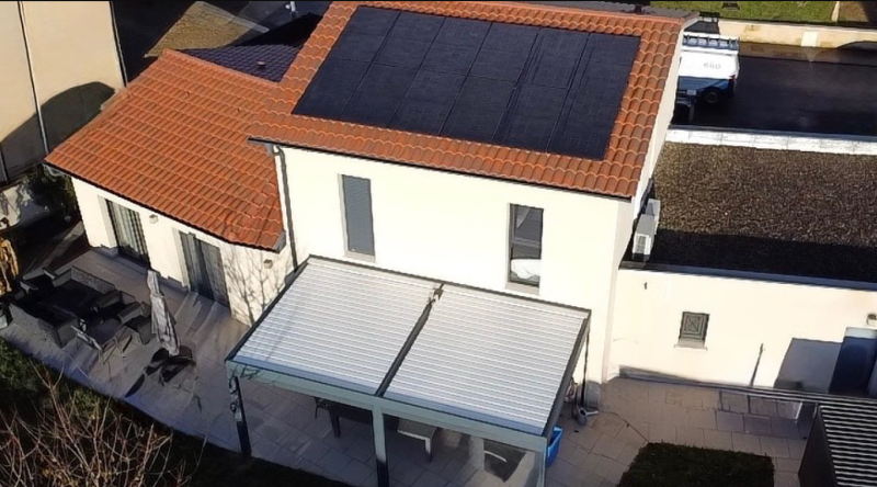 Installation de panneau photovoltaïques à Saint Etienne des Oullières près de Belleville en Beaujolais